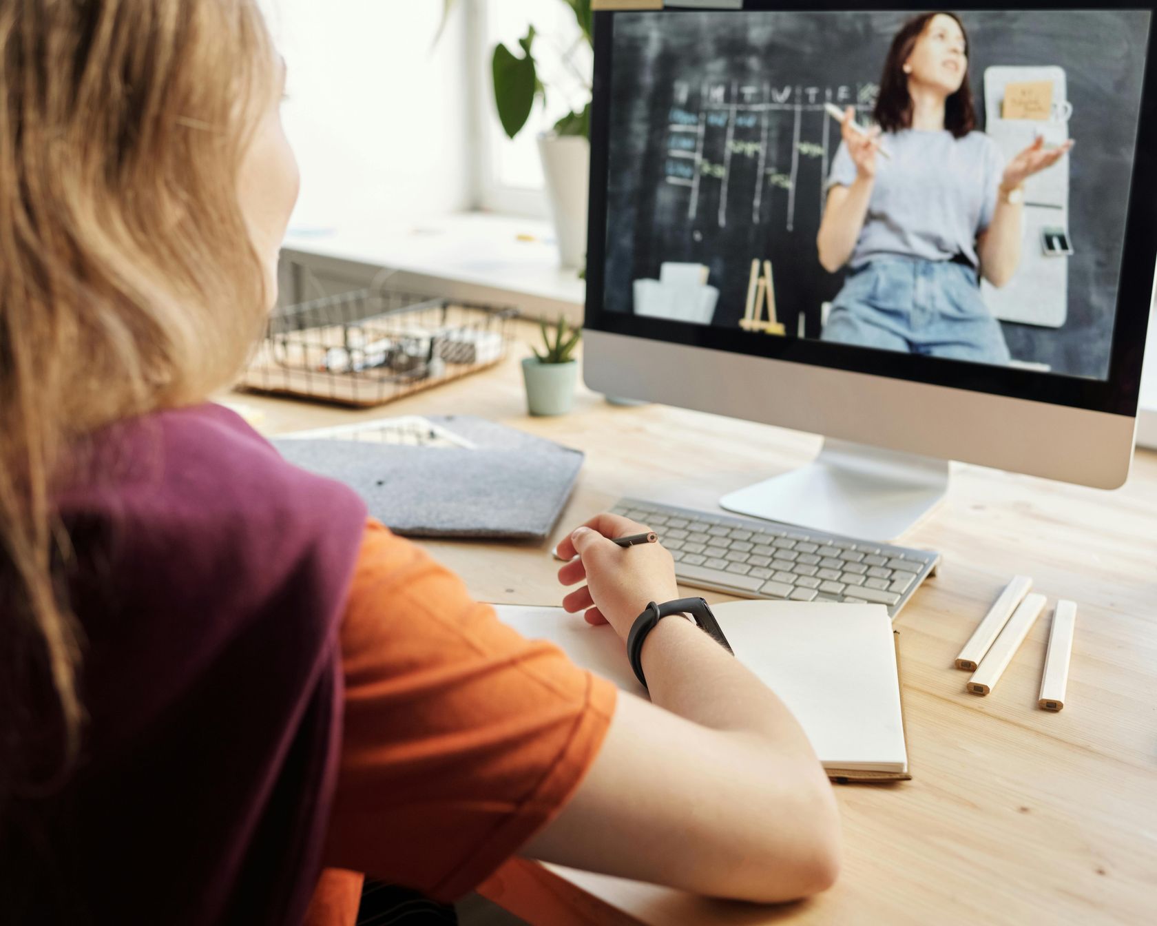 Benefits of eLearning for modern education and corporate training